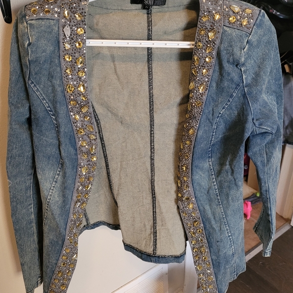Jeweled Jean jacket - Picture 6 of 6